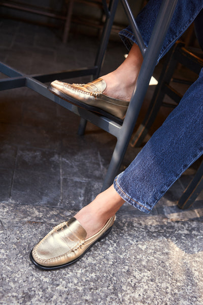 Dan Met Woman - Gold